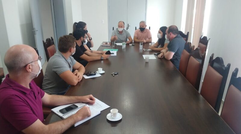 Decisão foi tomada após reunião entre equipe da área de saúde, gestão municipal e diretoria do hospital.