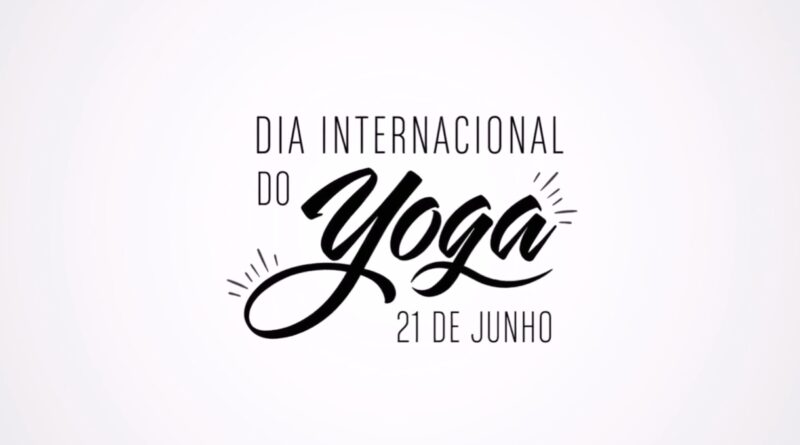 Yoga significa união, da mente, do corpo e da alma para melhorar o bem-estar, pode ser praticada por qualquer pessoa, em qualquer faixa etária.