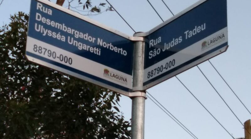 Placas no bairro Barbacena