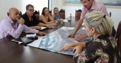 A Associação Amigos da Praia de Ilhota, através do presidente Ocimar Maragno, mostrou o levantamento topográfico