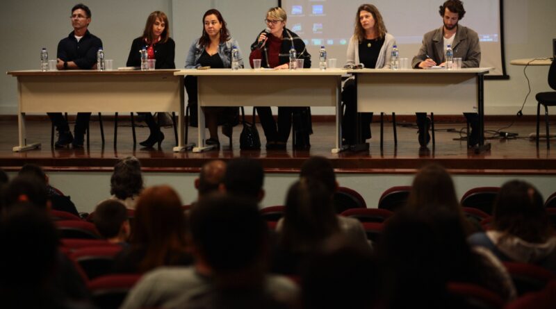 Encontro ocorreu na Udesc integrou a programação da Semana Cultural