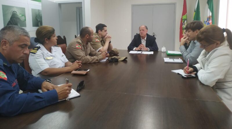 Encontro ocorreu no gabinete do prefeito Mauro Candemil