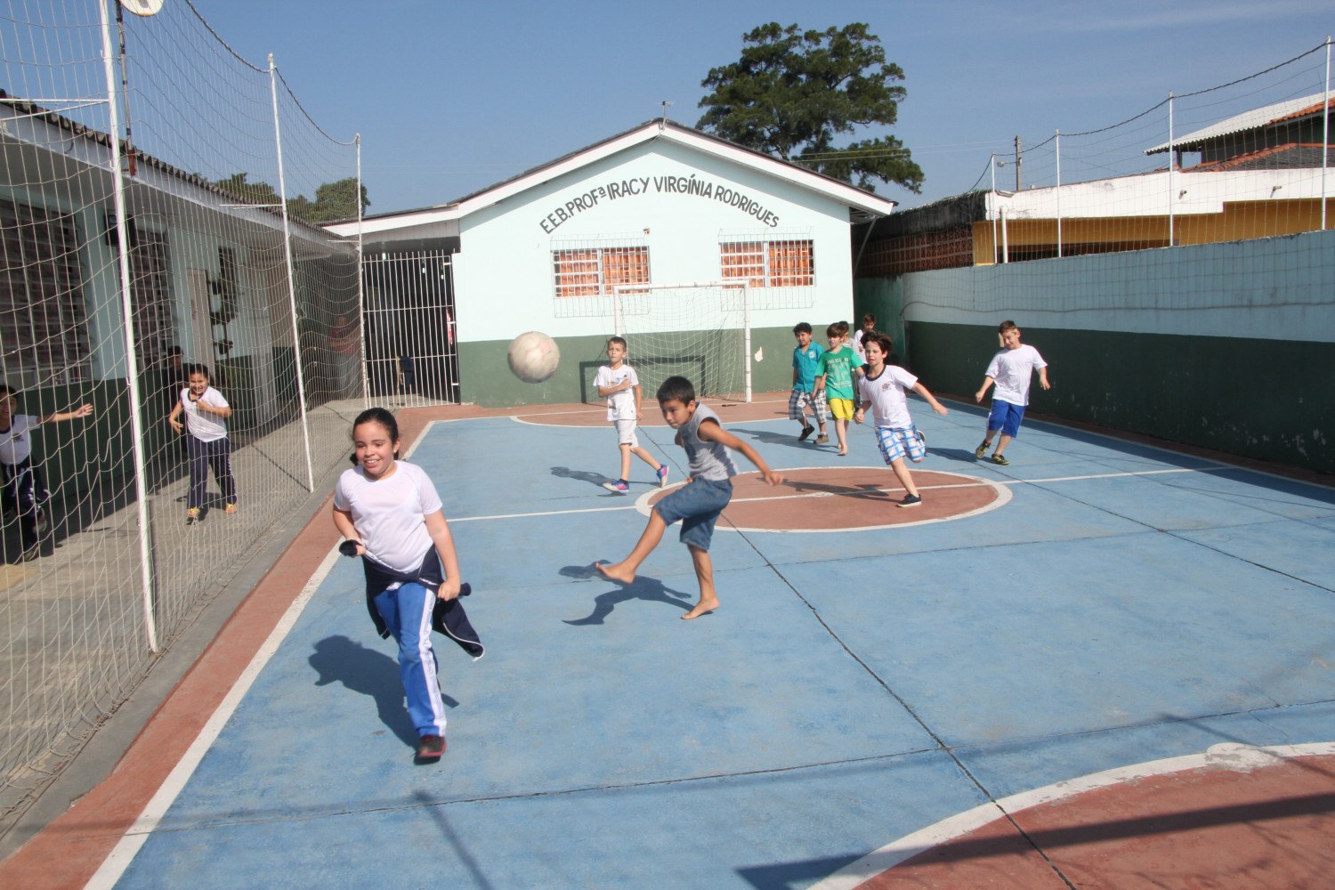 A Escola de Educação Básica da Passagem da Barra implantou o programa  Educação Conectada - Prefeitura de Laguna