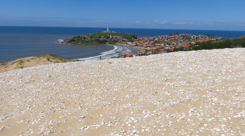 Região do Farol de Santa Marta tem a maior concentração de sambaquis no município