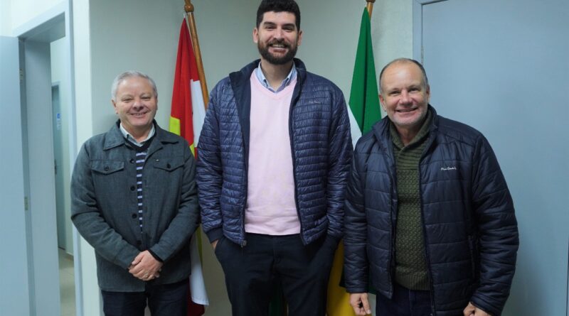 Secretário Rômulo, Prefeito Samir e Vice-Prefeito Rogério