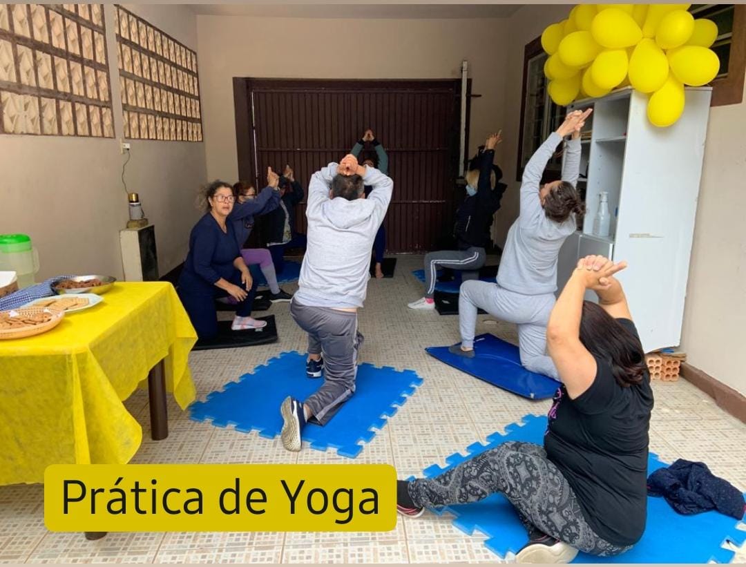 Secretaria de Saúde oferece aulas gratuitas de yoga para moradores da Vila  Vitória e Magalhães - Prefeitura de Laguna