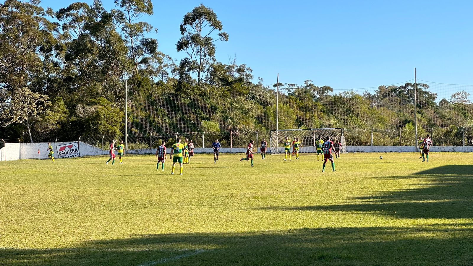 Clássico entre América e Baixada abre Campeonato de Futebol Amador de  Laguna - Prefeitura de Laguna